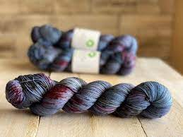 Biscotte Yarns - Les Laines Self Striping Sock Yarn