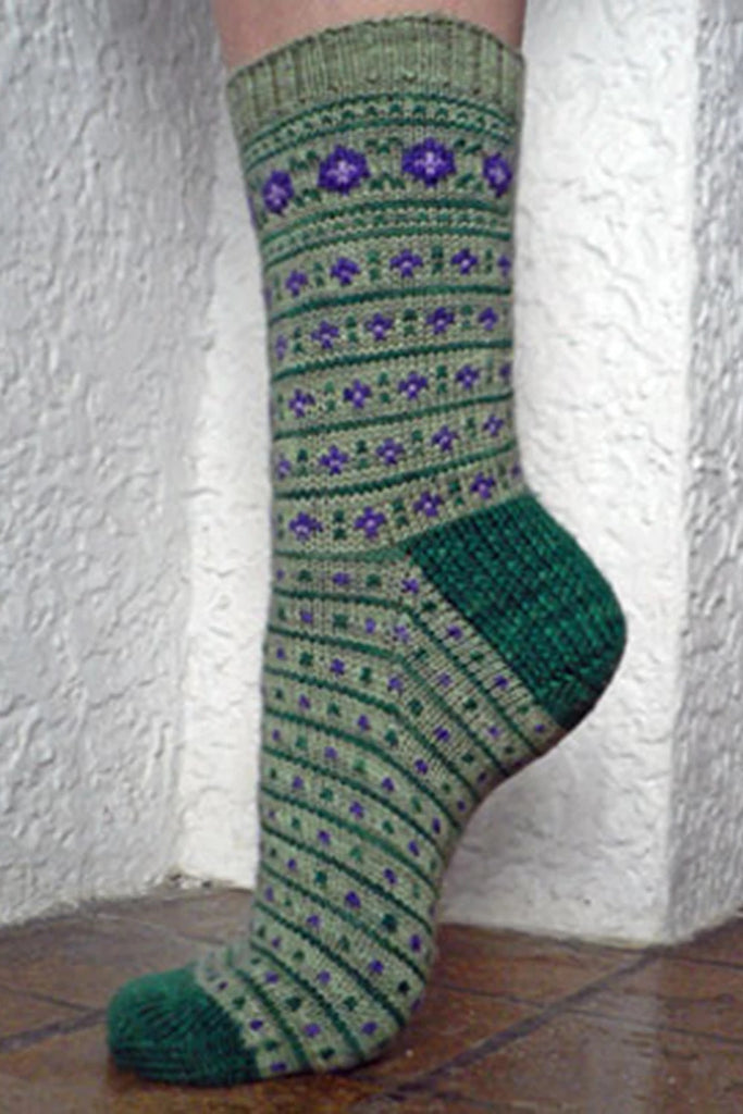 Vivace Socks knitting pattern - Sweet Paprika Designs